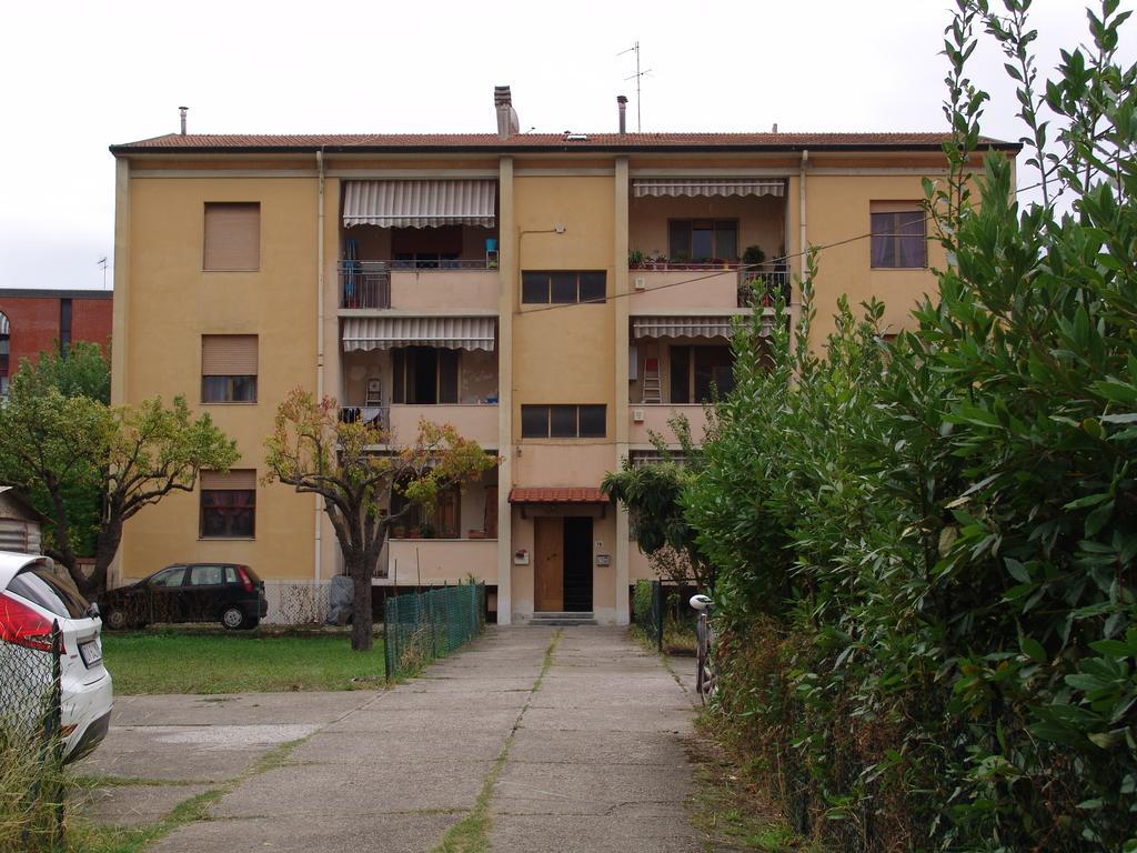 B&B Myosotis Pisa Luaran gambar